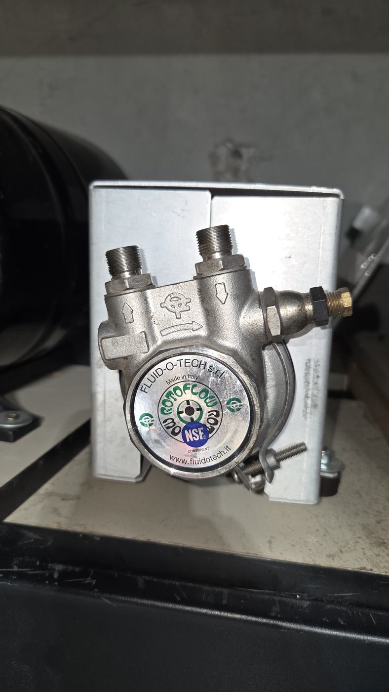 Fluid-o-Tech rotary pump 4, photo 1