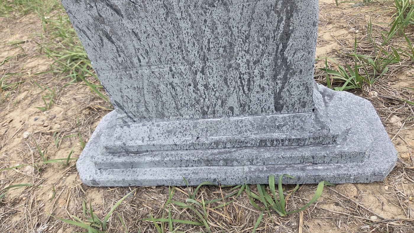Hand-built foam tombstone TB1, photo 6