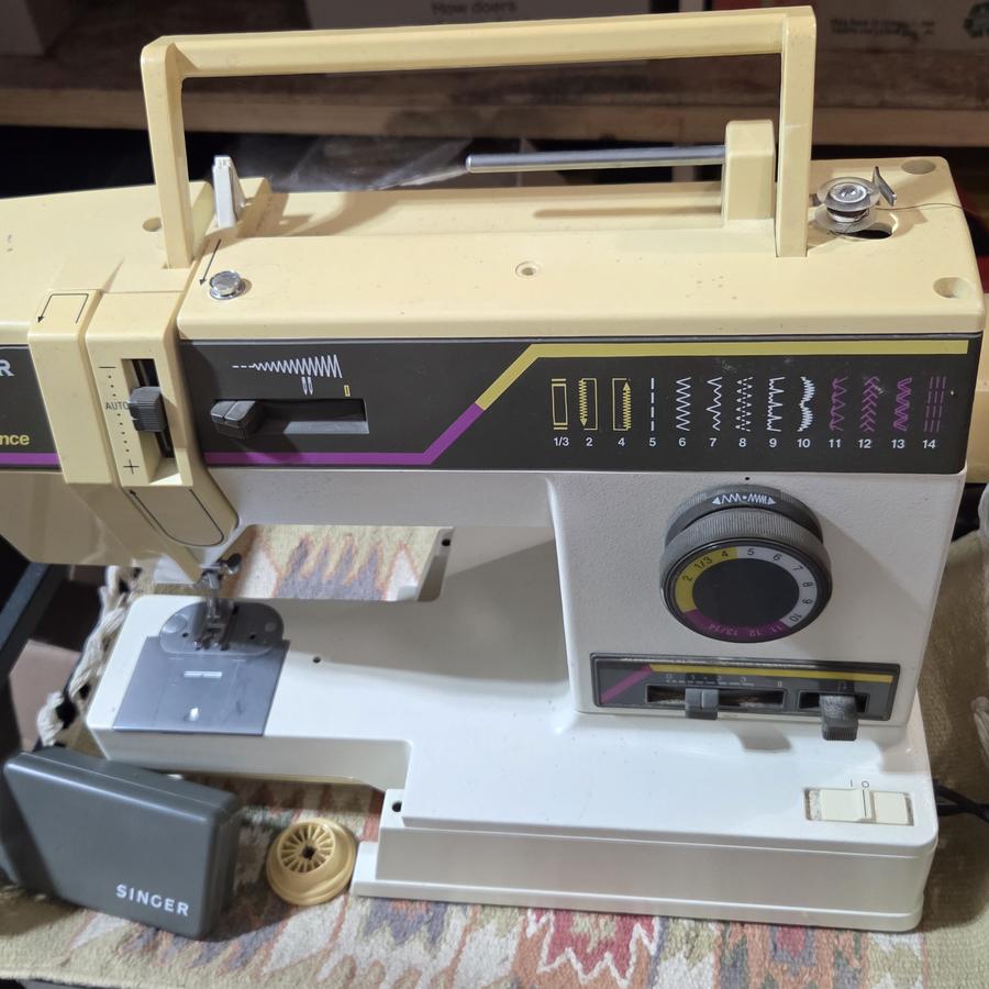 Singer Sewing Machine & Kit