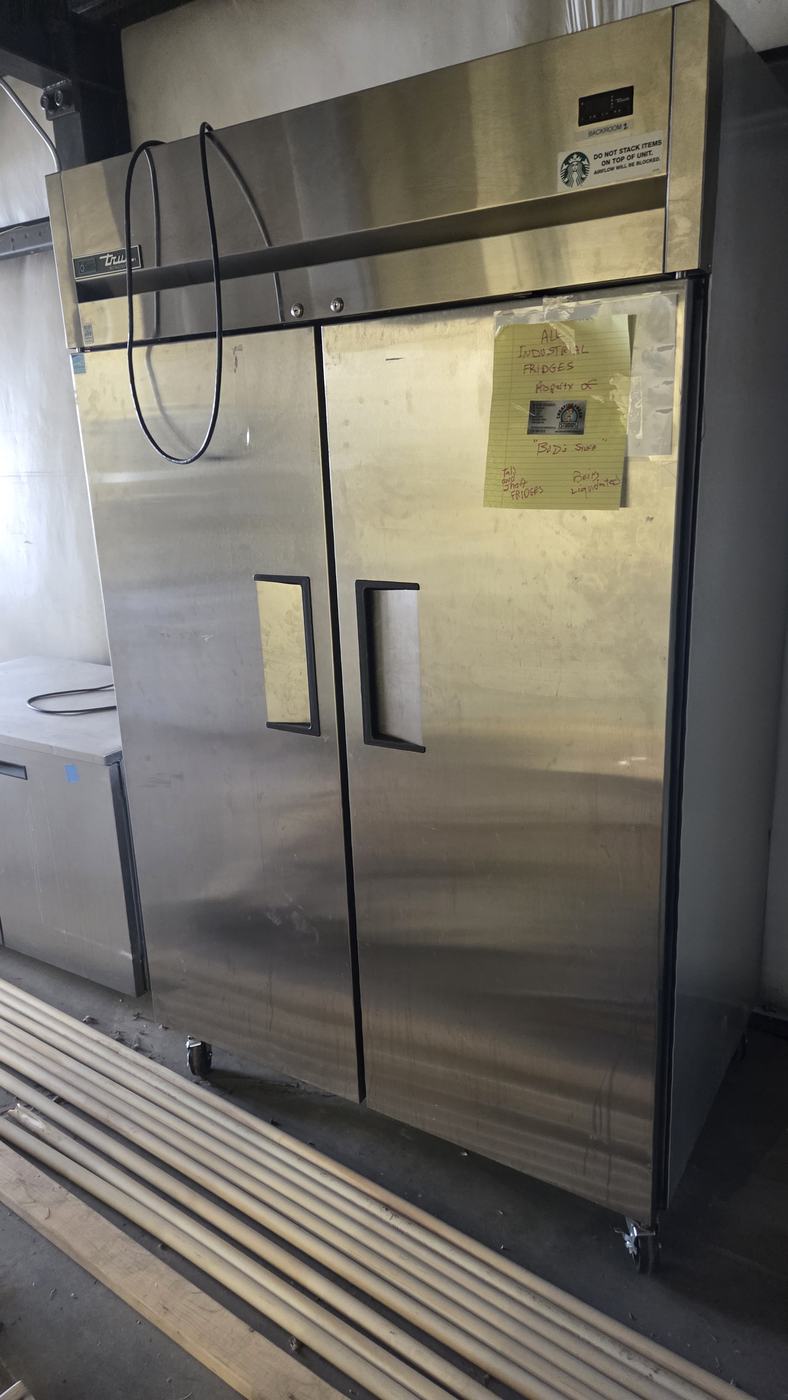 Tall double-door commercial refrigerator, unit 2, photo 1